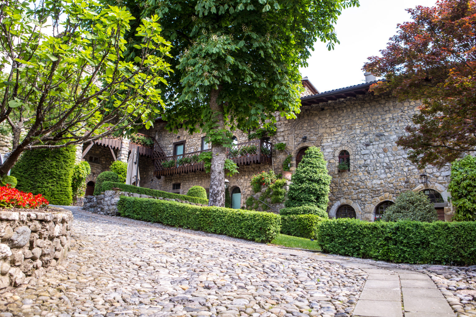 Visita guidata al giardino del Castello di Monasterolo